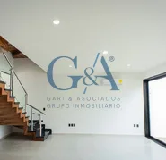 CASA EN VENTA PRIVANZA COTO SENDA