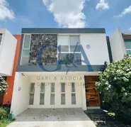 CASA EN RENTA EN SANTILLANA