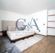 CASA EN RENTA VALLE REAL