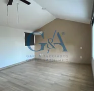 VENTA DE CASA EN VALLE REAL