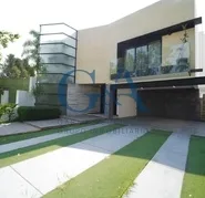 CASA EN RENTA VALLE REAL