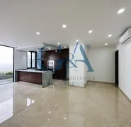 FONTEE (SOLARES) ESTRENA CASA DE LUJO