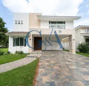 RENTA DE CASA EN VALLE REAL