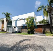 CASA EN VENTA VALLE REAL