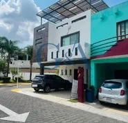 CASA VENTA EN VALDEPEÑAS