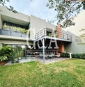 HERMOSA CASA EN OLIVOS RESIDENCIAL