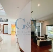 CASA EN RENTA CON ALBERCA EN VALLE REAL