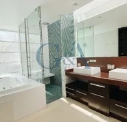 CASA EN RENTA CON ALBERCA EN VALLE REAL