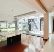 CASA EN RENTA CON ALBERCA EN VALLE REAL (Copia)