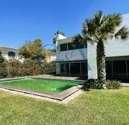 CASA EN RENTA CON ALBERCA EN VALLE REAL