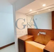 CASA EN RENTA CON ALBERCA EN VALLE REAL (Copia)