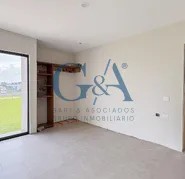 CASA EN VENTA CERCA DEL PARQUE METROPOLITANO