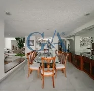 RESIDENCIA EN VENTA, EN ESQUINA VALLE REAL