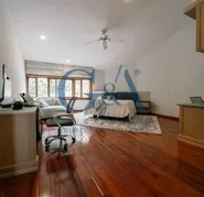 RESIDENCIA EN VENTA, EN ESQUINA VALLE REAL