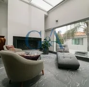 RESIDENCIA EN VENTA, EN ESQUINA VALLE REAL