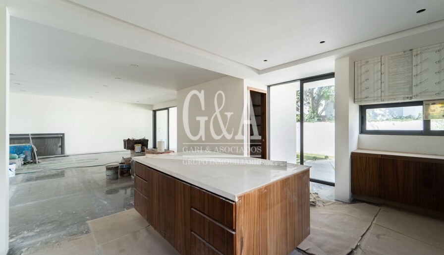 CASA EN VENTA EN VALLE REAL