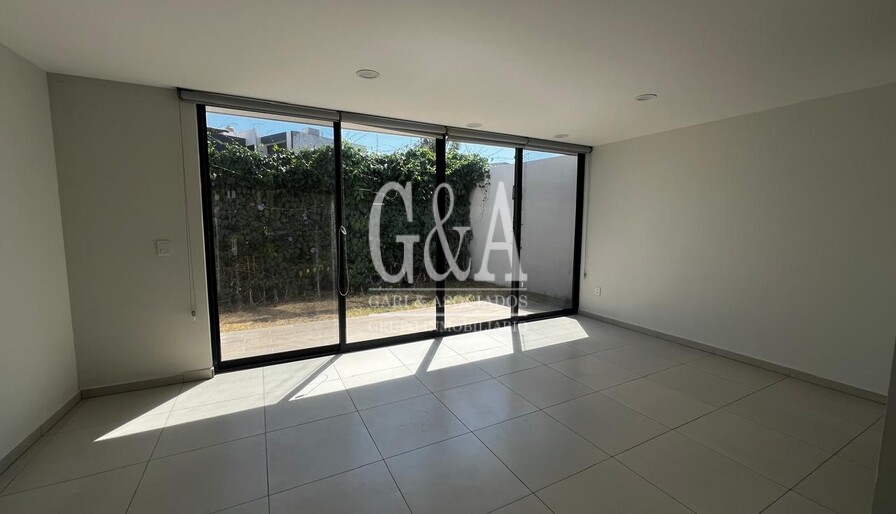 ¡Casa en RENTA en Coto Madeiras 1! FRACCIONAMIENTO VALLE IMPERIAL