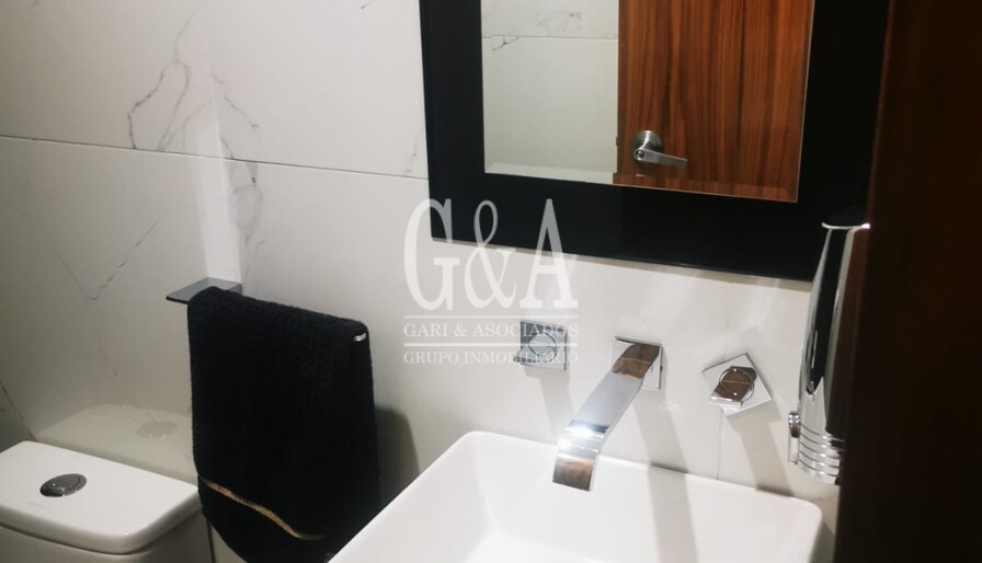 CASA EN VENTA EN COTO ALCAZAR