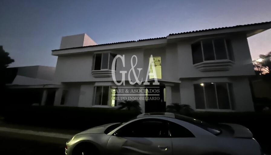 ATLAS COLOMOS EN COTO PRIVADO CASA EN VENTA
