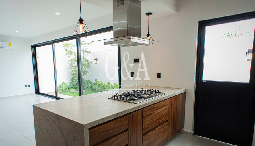 CASA EN VENTA PRIVANZA COTO SENDA