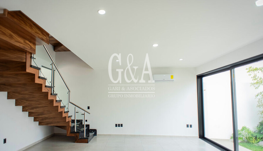 CASA EN VENTA PRIVANZA COTO SENDA