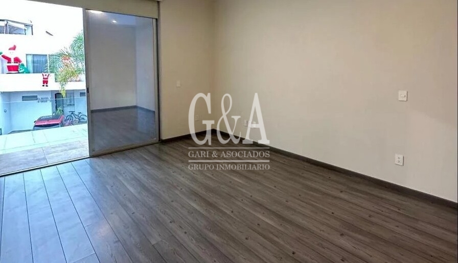CASA EN RENTA EN COTO VILLA VERONA