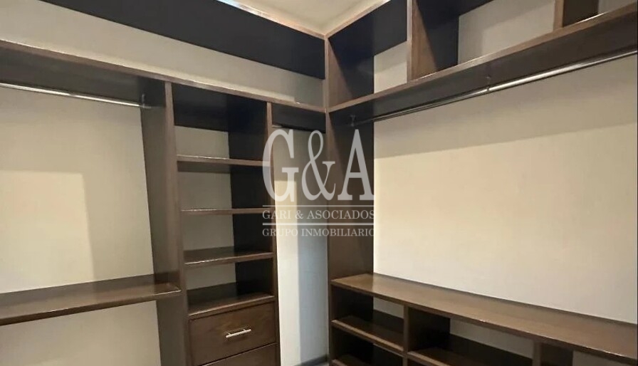 CASA EN RENTA EN COTO VILLA VERONA