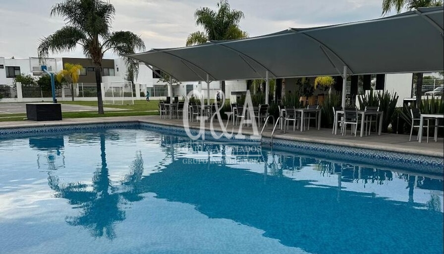 CASA EN RENTA EN COTO VILLA VERONA