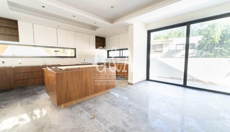 VENTA DE CASA EN VALLE REAL