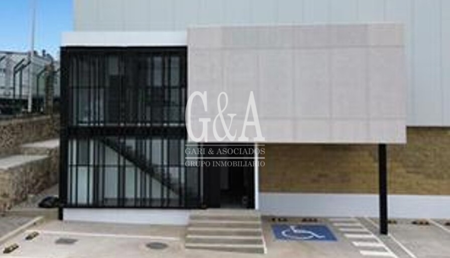EXCELENTE BODEGA EN VENTA EN PARQUE INDUSTRIAL AXIS