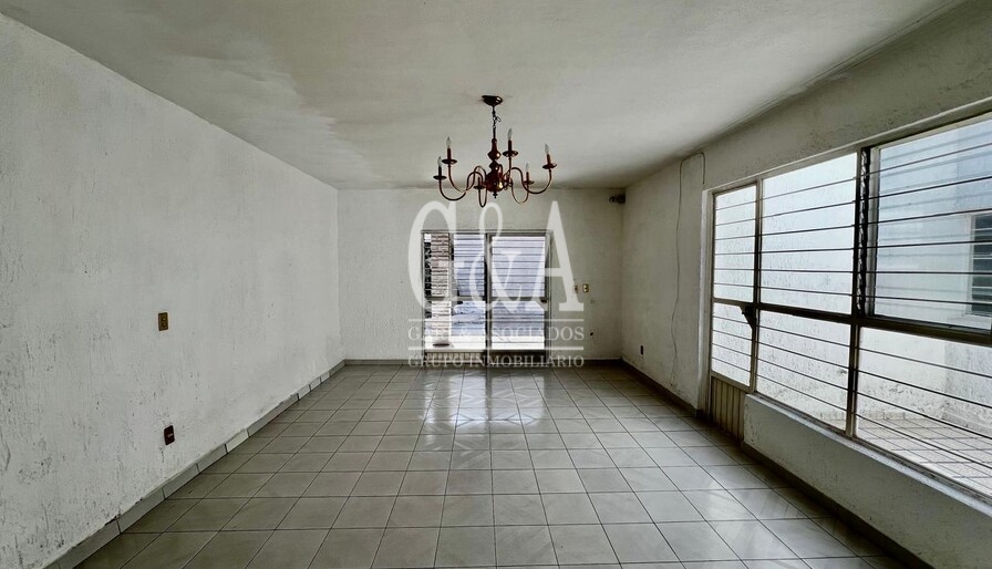 CASA EN VENTA EN ARCOS DE GUADALUPE