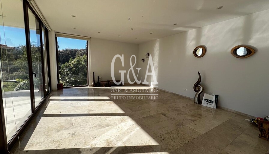 HERMOSA CASA EN COTO