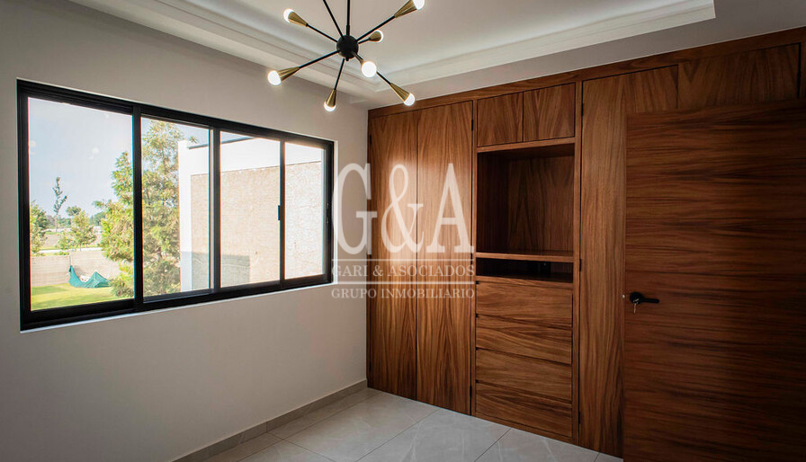 CASA EN VENTA PRIVANZA COTO SENDA