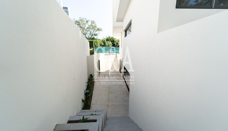 CASA EN VENTA EN VALLE REAL