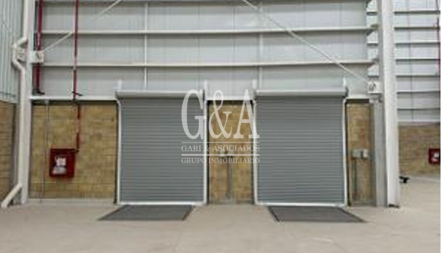EXCELENTE BODEGA EN VENTA EN PARQUE INDUSTRIAL AXIS