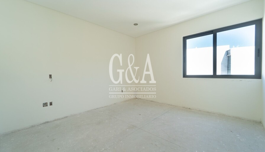 CASA EN VENTA EN VALLE REAL