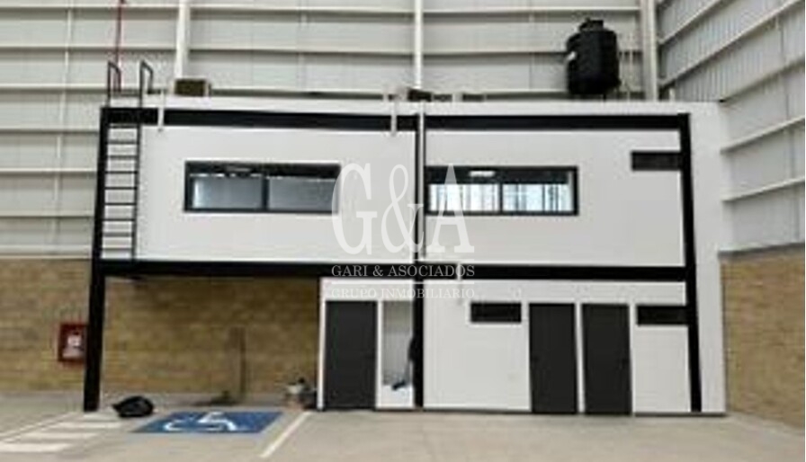 EXCELENTE BODEGA EN VENTA EN PARQUE INDUSTRIAL AXIS