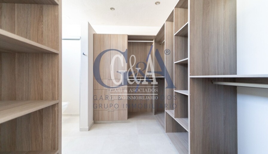 CASA EN VENTA SOLARES, SANTILLANA RESIDENCIAL