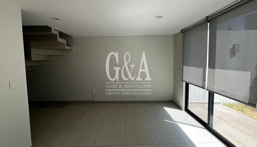 ¡Casa en RENTA en Coto Madeiras 1! FRACCIONAMIENTO VALLE IMPERIAL