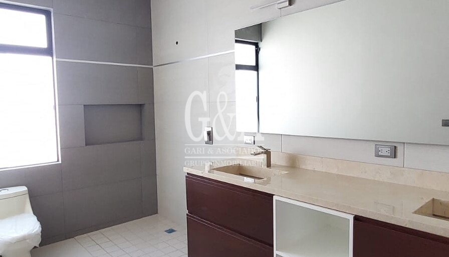 Bosques Vallarta Residencia en Venta