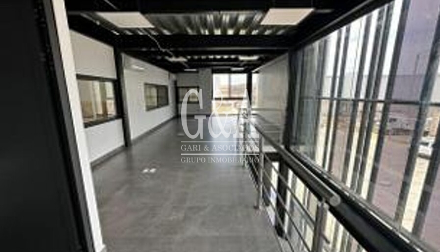 EXCELENTE BODEGA EN VENTA EN PARQUE INDUSTRIAL AXIS