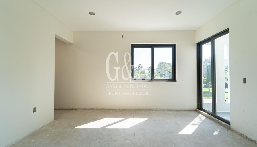 CASA EN VENTA EN VALLE REAL