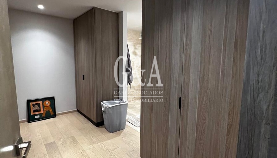 DEPARTAMENTO EN VENTA TORRE EMILE, ZONA REAL.