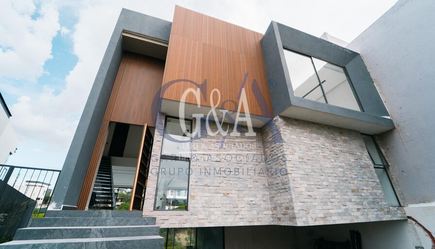 CASA EN VENTA PUERTA LAS LOMAS