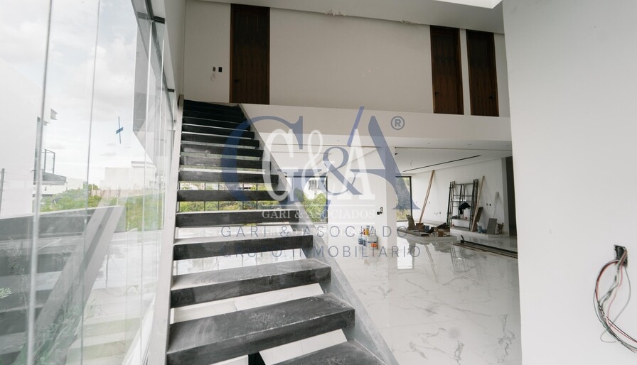 CASA EN VENTA PUERTA LAS LOMAS