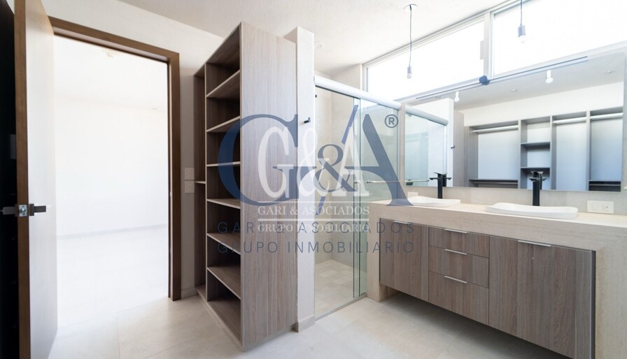 CASA EN VENTA SOLARES, SANTILLANA RESIDENCIAL