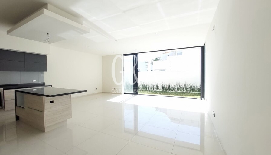 Bosques Vallarta Residencia en Venta