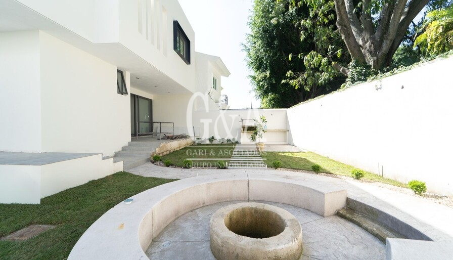 CASA EN VENTA EN VALLE REAL