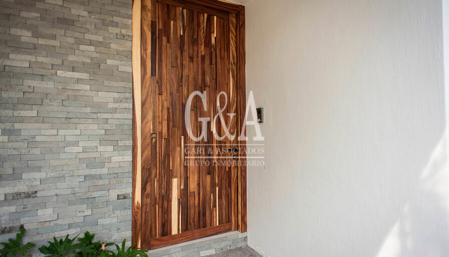 CASA EN VENTA PRIVANZA COTO SENDA