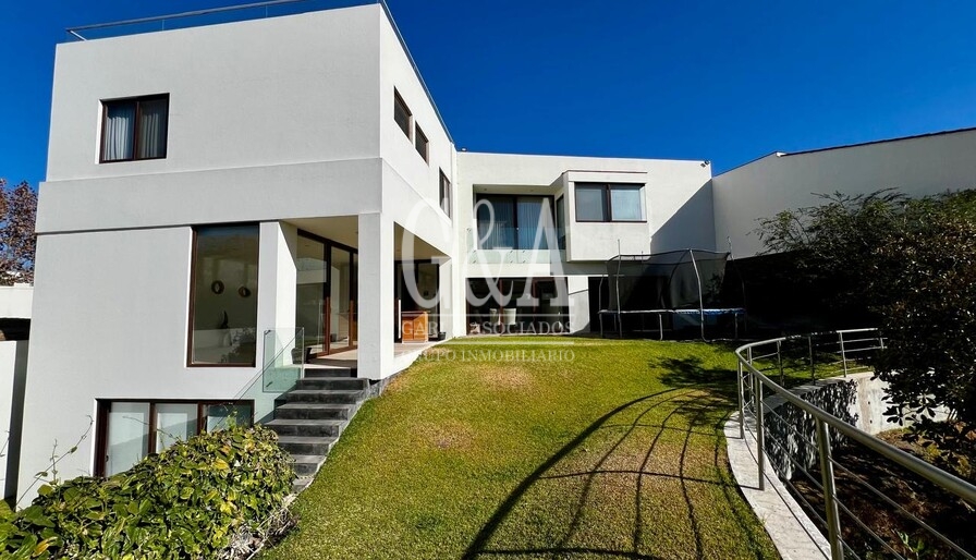 HERMOSA CASA EN COTO